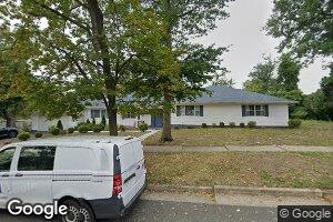 1 Elmwood Ave, Middlesex, NJ 08846