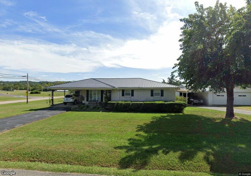 100 W Brooklyn St, Linden, TN 37096 - photo 1