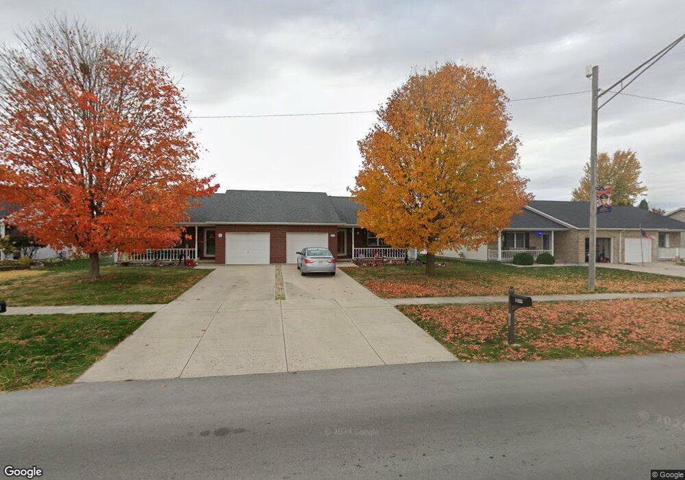 109 Eastown Dr, Wapakoneta, OH 45895 - photo 1