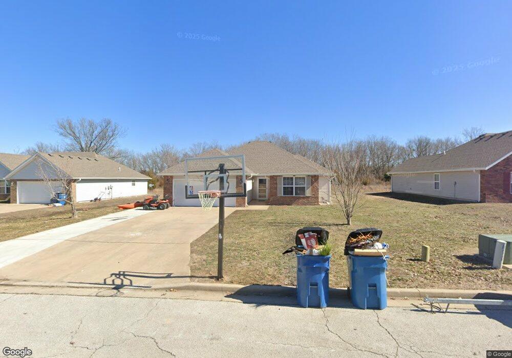 705 Jessica Cir, Carl Junction, MO 64834 - photo 1