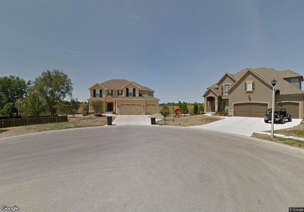 5824 Mccoy St, Shawnee, KS 66226 - photo 1