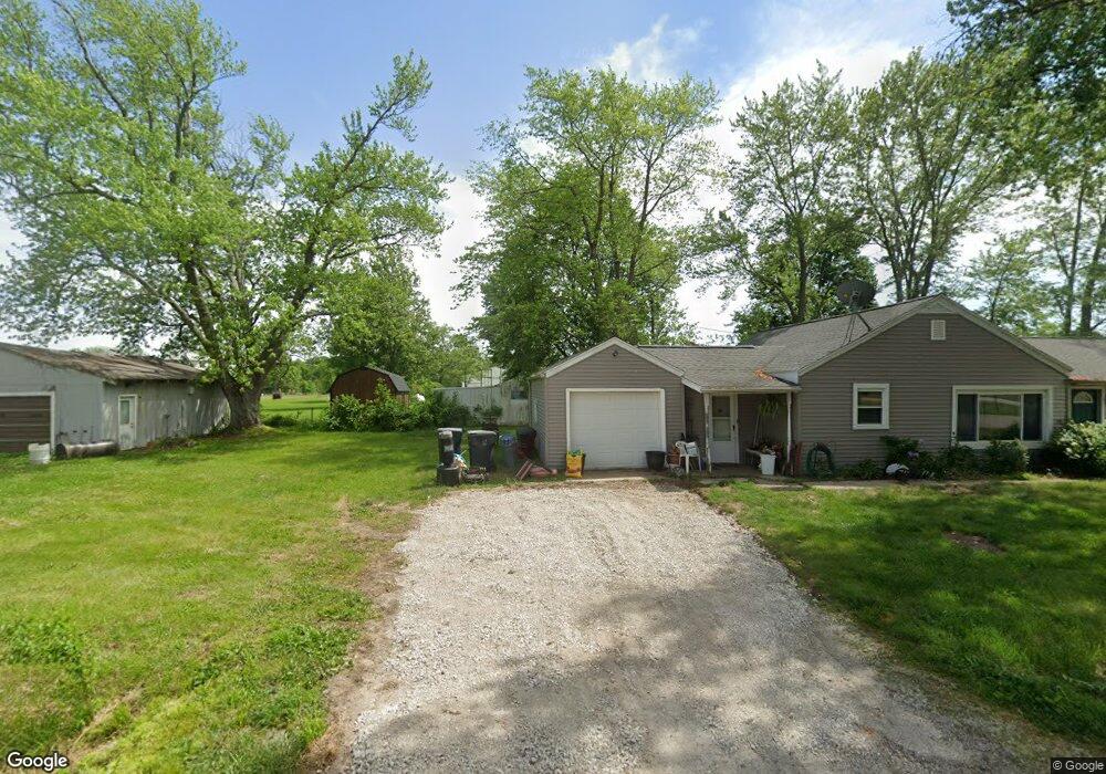 1577 E Co Road 700 N unit 1, Tuscola, IL 61953 - photo 1