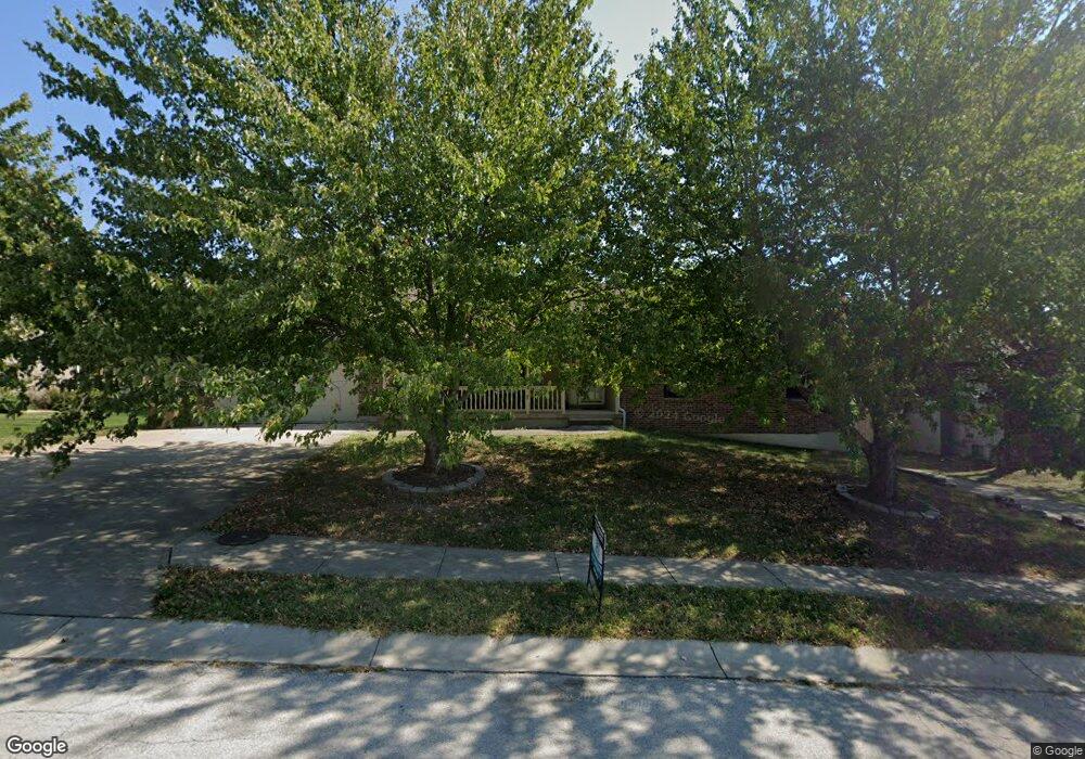 705 Condor St, Raymore, MO 64083 - photo 1