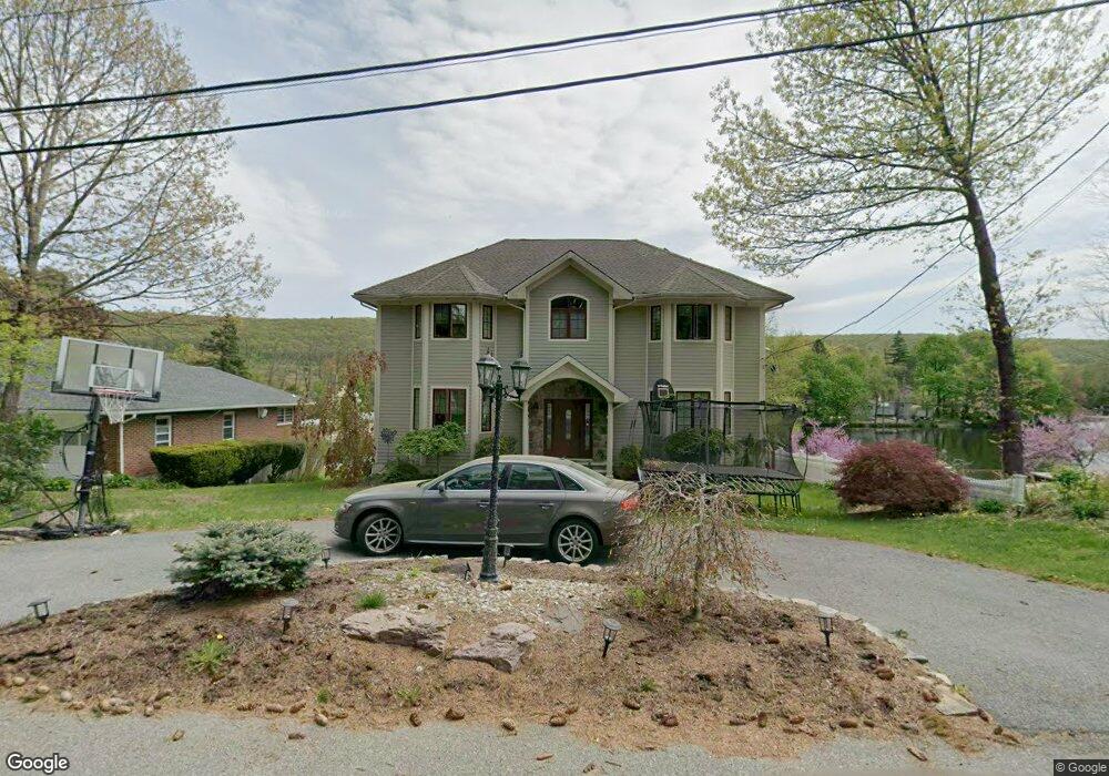 7 Lakeview Ct, Oak Ridge, NJ 07438 - photo 1