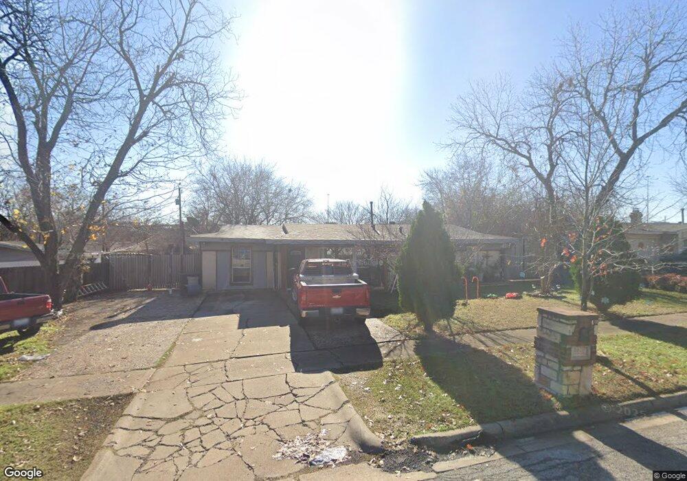 7920 Lazy Lane Rd, North Richland Hills, TX 76180 - photo 1