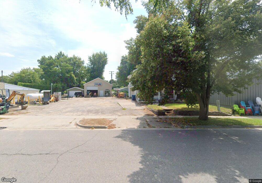 414 E Huron Ave, Vassar, MI 48768 - photo 1