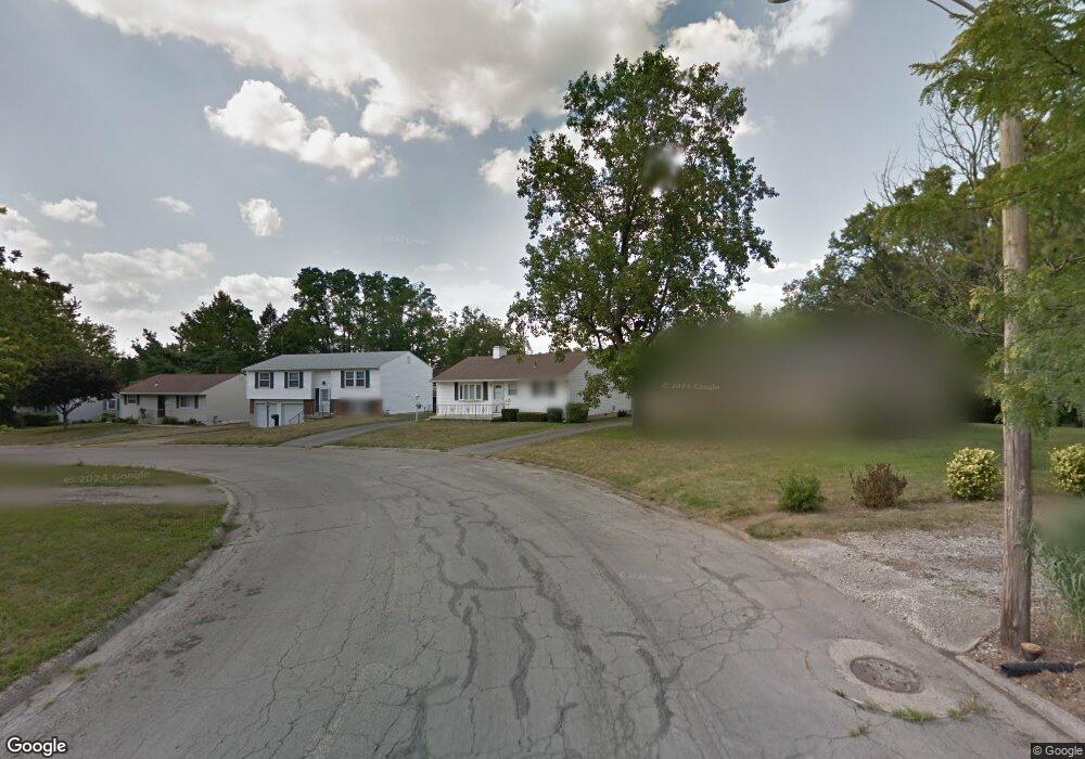 587 S Stadium Dr, Xenia, OH 45385 - photo 1