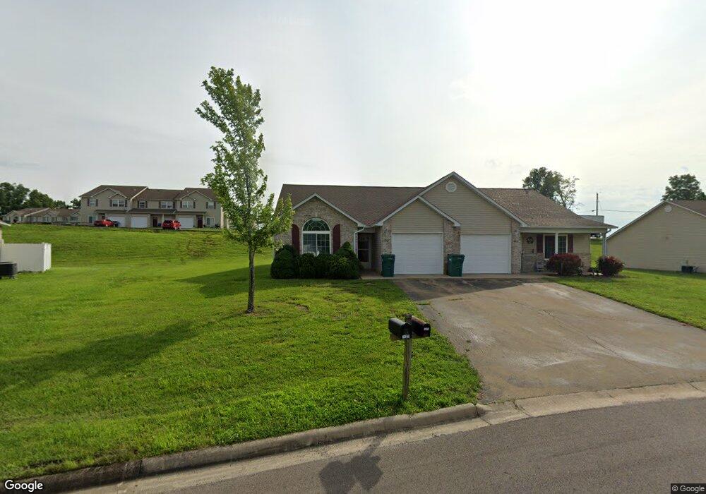 1807 Oak Knoll Dr, Farmington, MO 63640 - photo 1