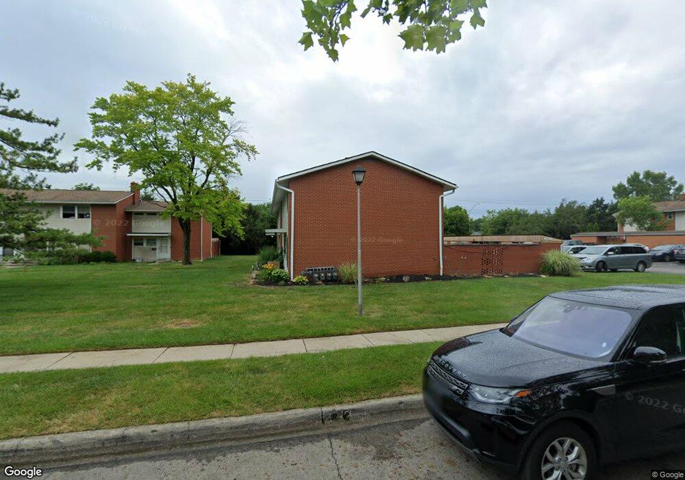 5527 Rockwood Ct, Columbus, OH 43229 - photo 1