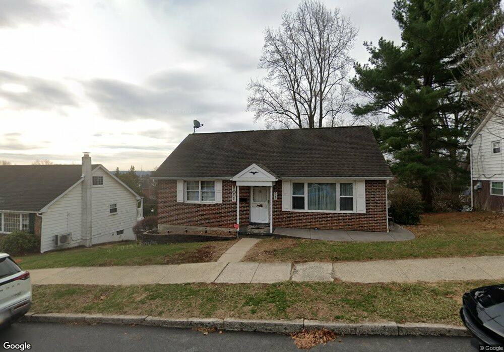 2314 Fairview St, Reading, PA 19609 - photo 1