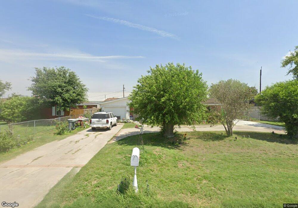 702 Alameda St, San Juan, TX 78589 - photo 1