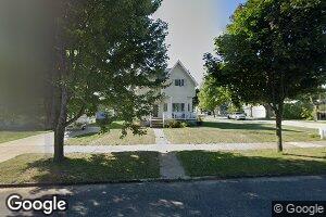 621 Michigan Ave, Gladstone, MI 49837