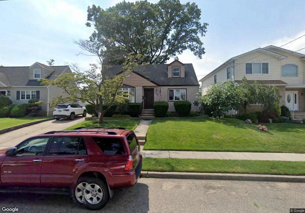 176 Doris Ave, Franklin Square, NY 11010 - photo 1