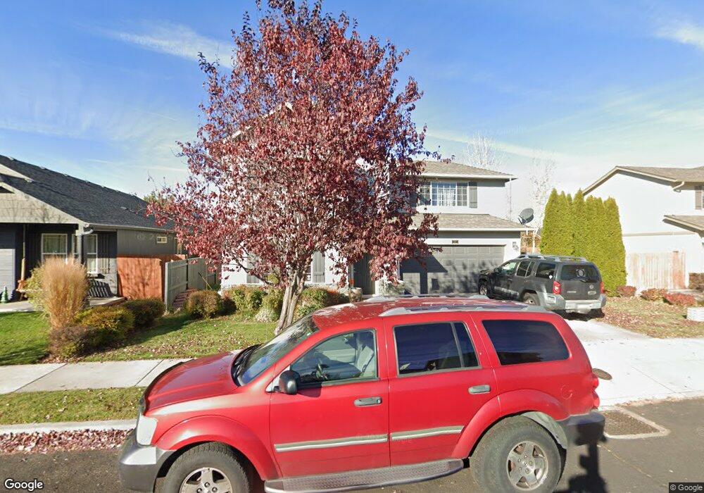 257 SW 32nd St, Redmond, OR 97756 - photo 1