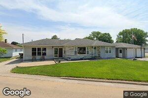 307 Iowa Ave, Sabula, IA 52070