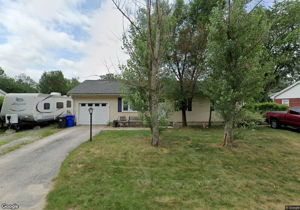 13 Travers St, Hudson, NH 03051 - photo 1