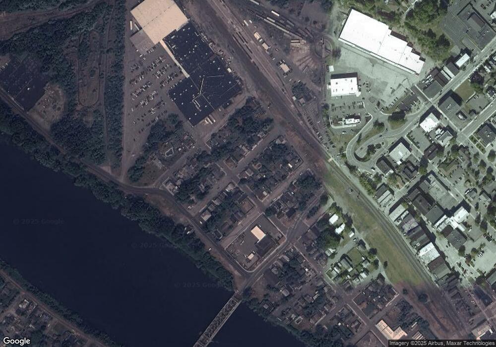 21 Thompson St, Port Jervis, NY 12771 - photo 1