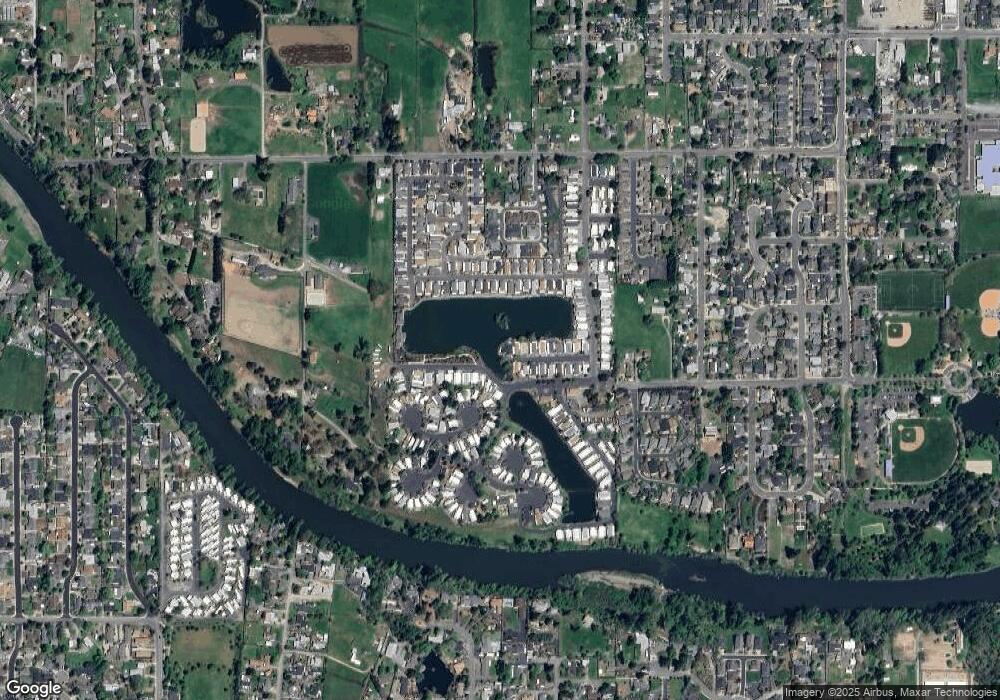 414 Currie Ln, Grants Pass, OR 97526 - photo 1