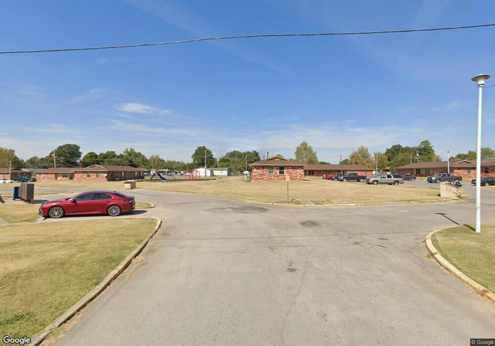 2070 Rr 2 unit 26, Okmulgee, OK 74447 - photo 1