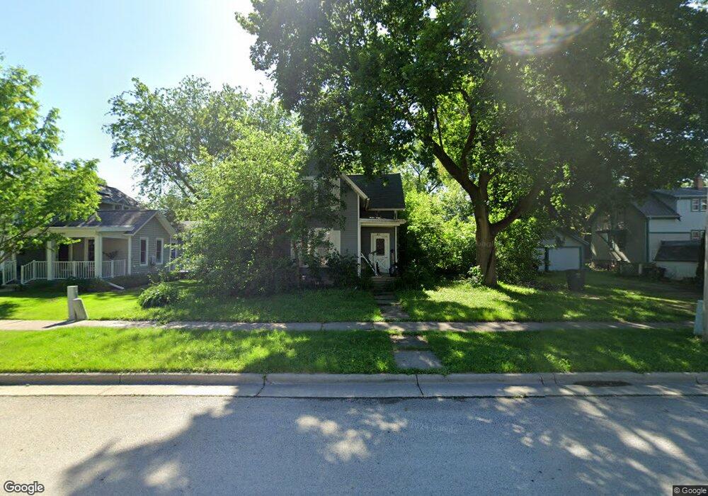 45 S Locust St, Oconomowoc, WI 53066 - photo 1