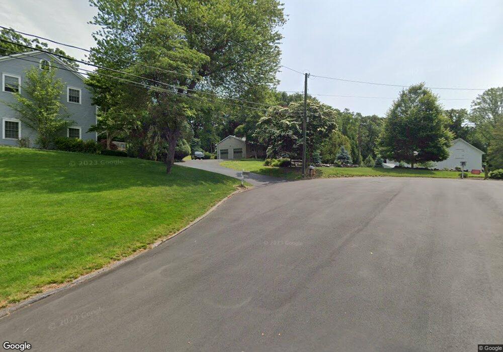 9 Hilly Field Ln, Westport, CT 06880 - photo 1