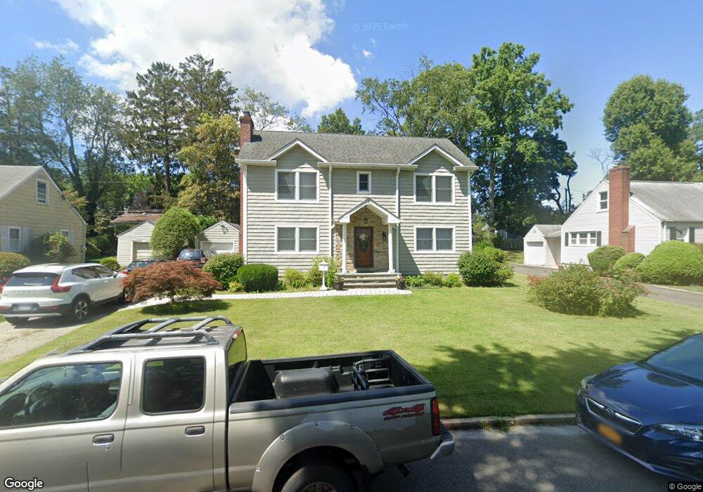 20 Circle Dr, Glen Cove, NY 11542 - photo 1