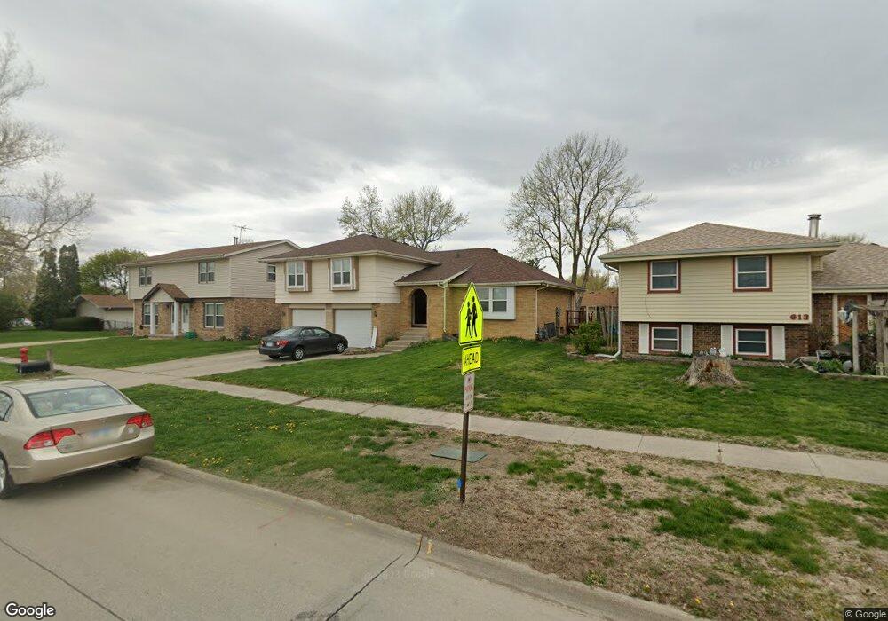 609 E 19th St N, Newton, IA 50208 - photo 1