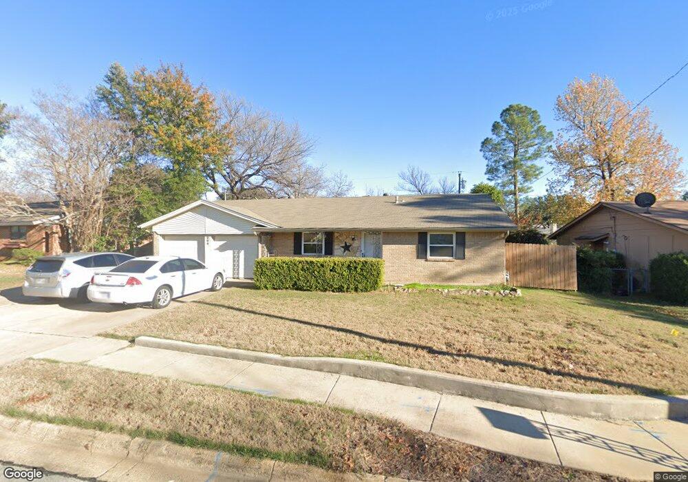 900 Gettysburg Place, Bedford, TX 76022 - photo 1