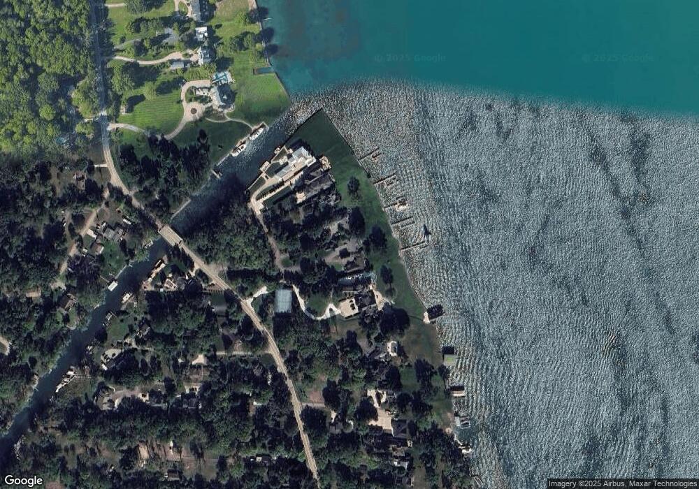 19495 Lighthouse Point, Grosse Ile, MI 48138 - photo 1