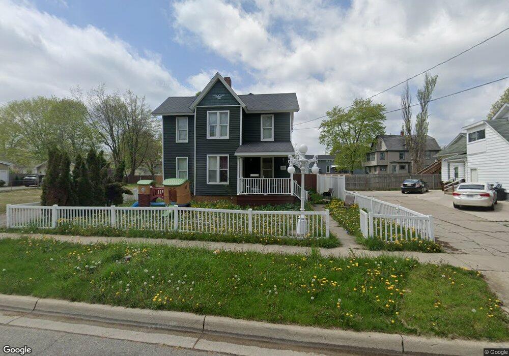 112 Chandler St, Adrian, MI 49221 - photo 1