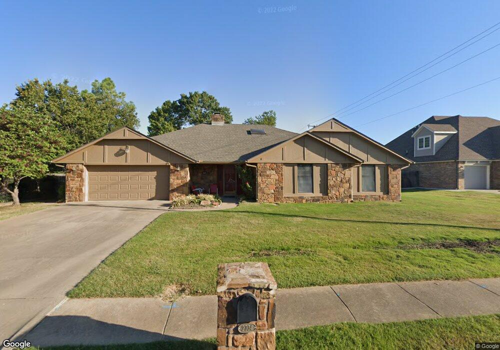 2704 SE Vicksburg St, Bartlesville, OK 74006 - photo 1