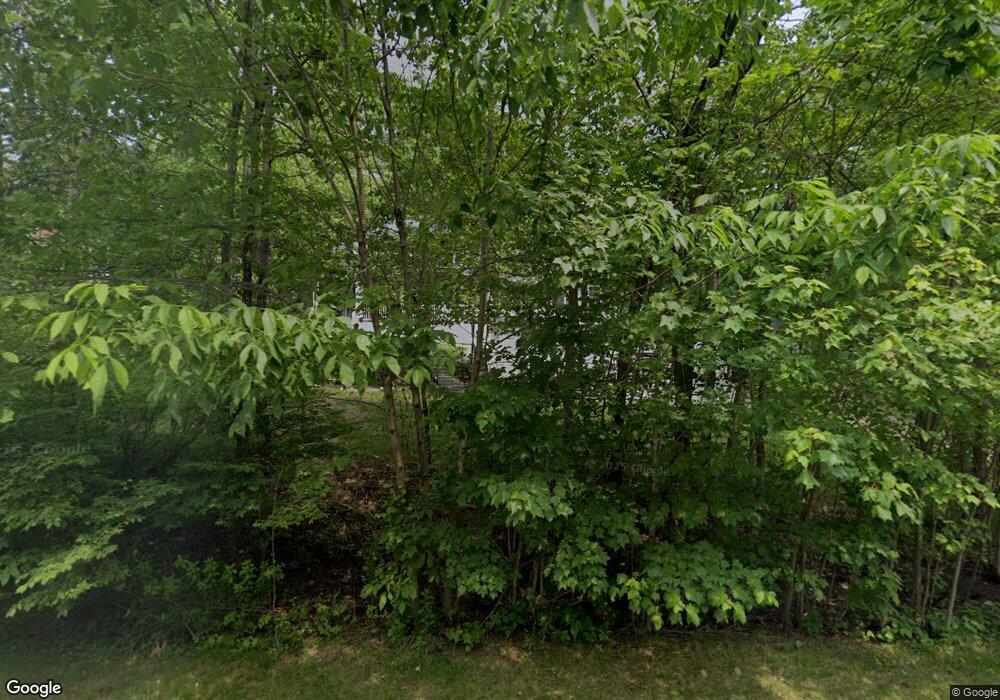 10 Squamscott Ave, Derry, NH 03038 - photo 1