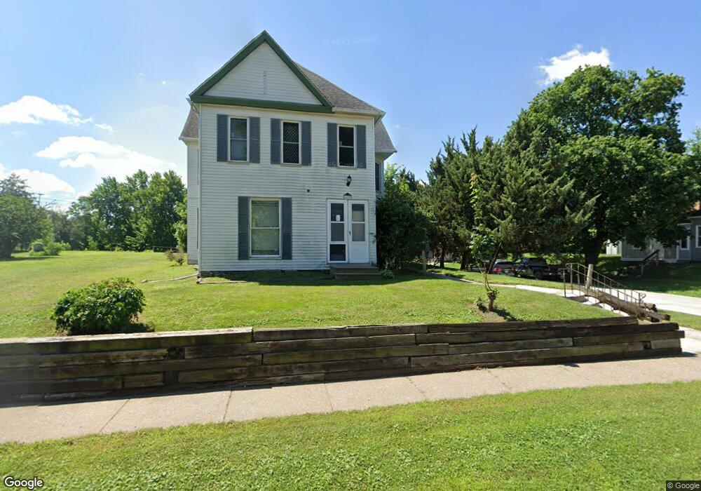 1459 W 6th St, Davenport, IA 52802 - photo 1