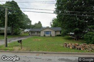 1025 E Highland Ave, Carthage, MO 64836