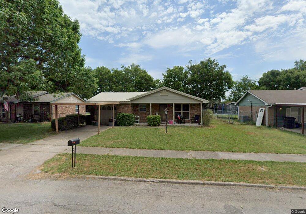 1221 S Broadway St, Skiatook, OK 74070 - photo 1