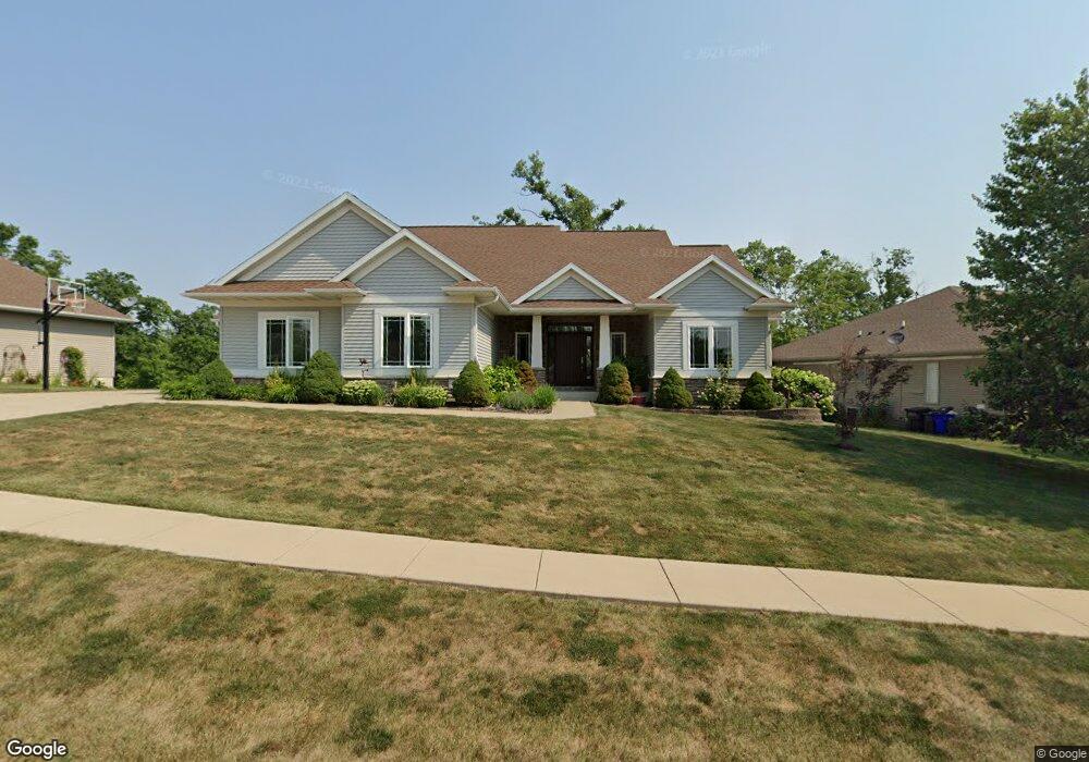 4014 Windfall Dr NW, Cedar Rapids, IA 52405 - photo 1