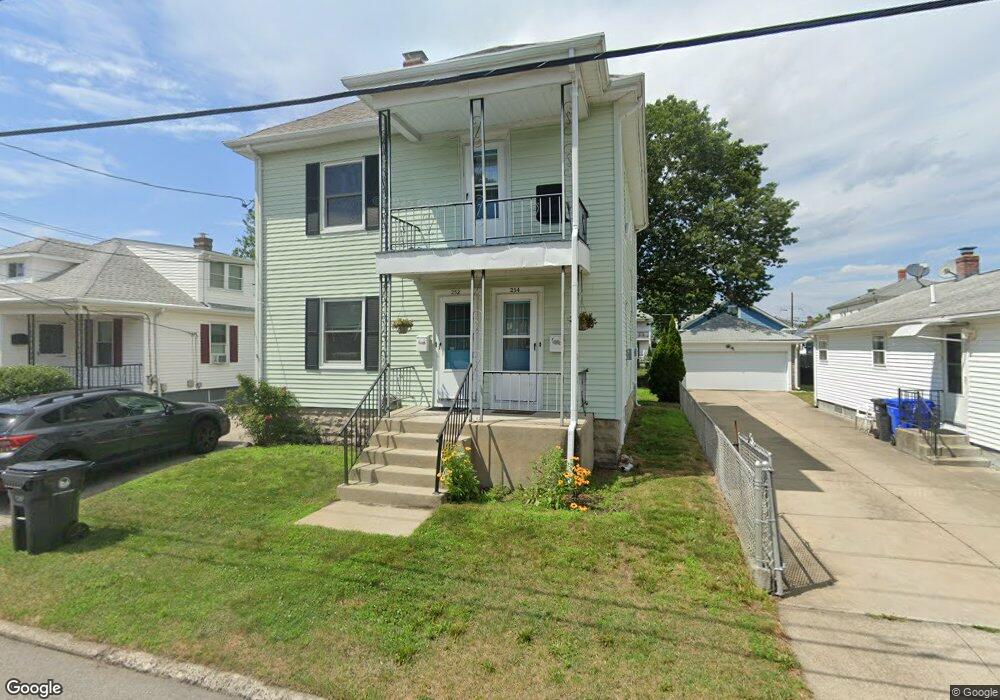 254 Vine St, Pawtucket, RI 02861 - photo 1