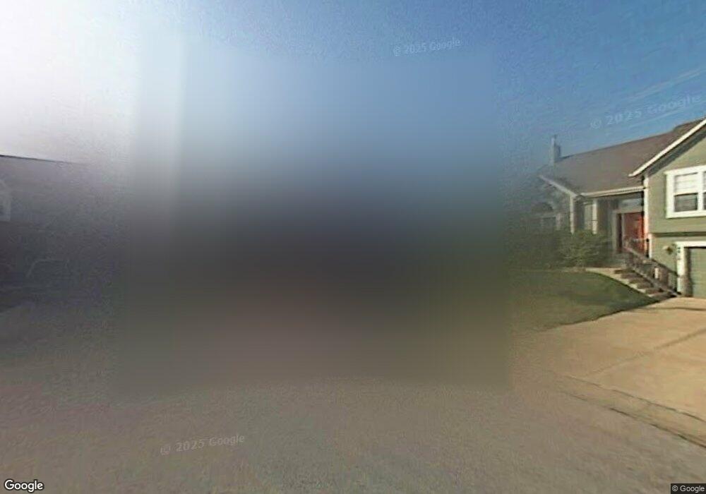 4816 Mund Rd, Shawnee, KS 66218 - photo 1