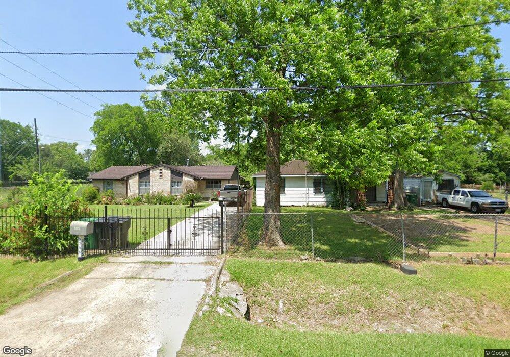 9207 Lanewood Dr, Houston, TX 77016 - photo 1