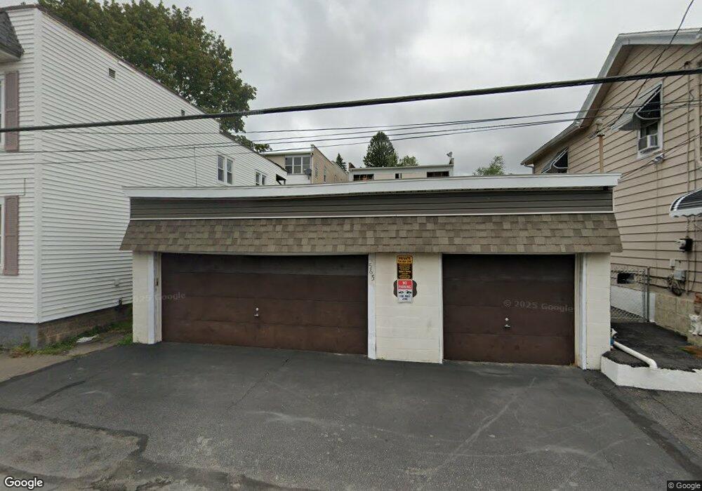 565 W Green St, Hazleton, PA 18201 - photo 1