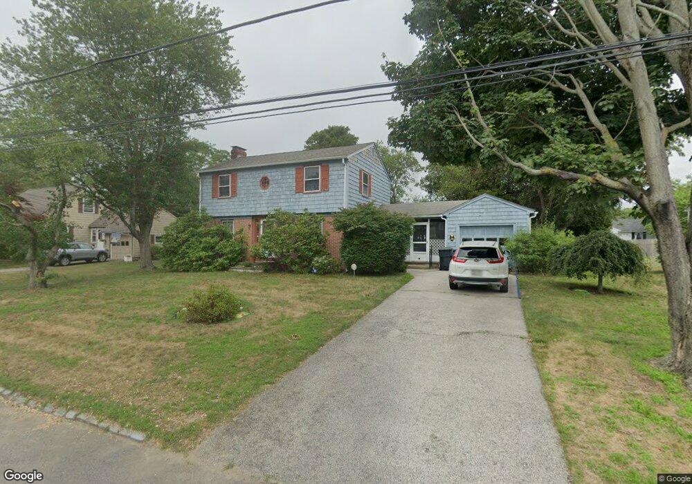 38 Dedham Rd, Warwick, RI 02888 - photo 1