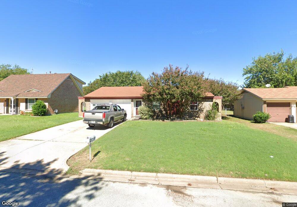 7921 Donegal Ln, North Richland Hills, TX 76180 - photo 1