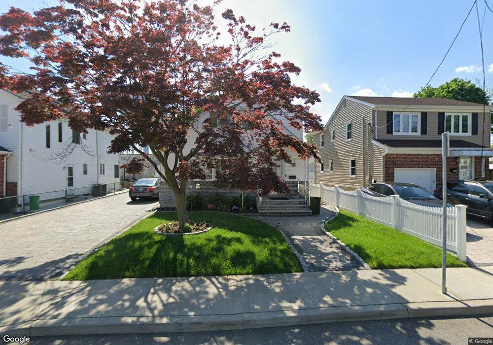 111 Covert Ave, New Hyde Park, NY 11040 - photo 1