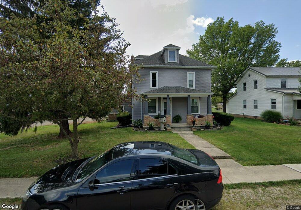 318 E Franklin St, Berne, IN 46711 - photo 1