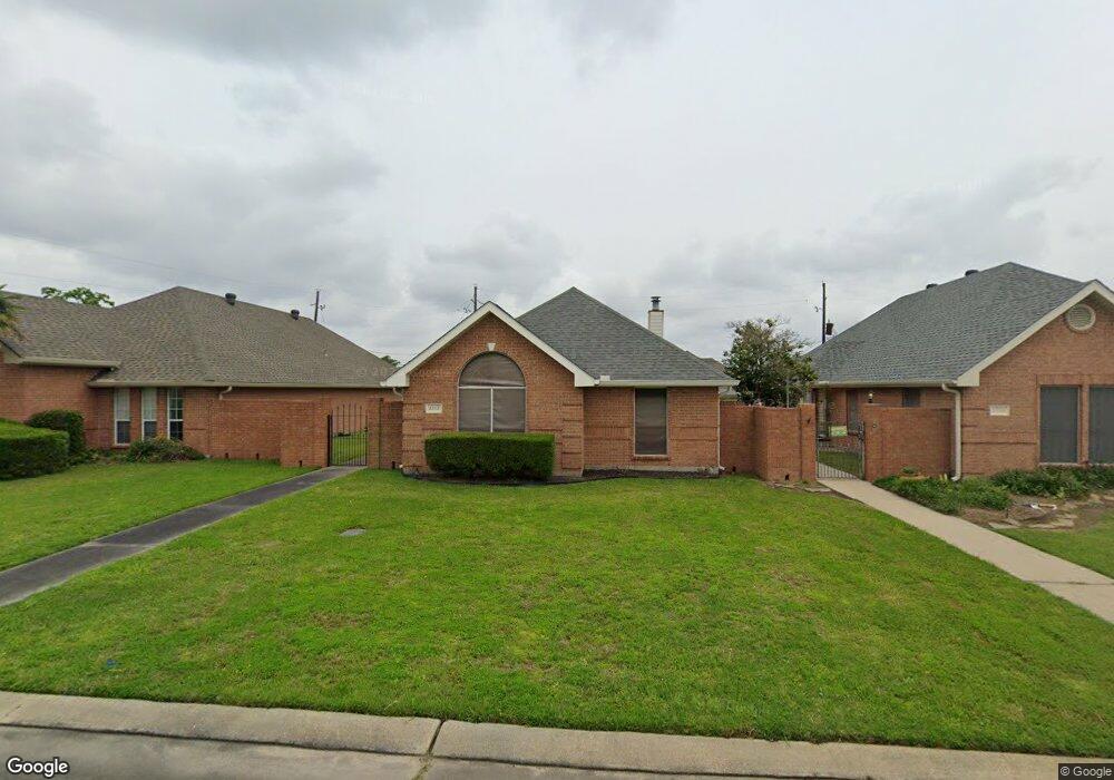 2512 Peace Dr, Lake Charles, LA 70605 - photo 1