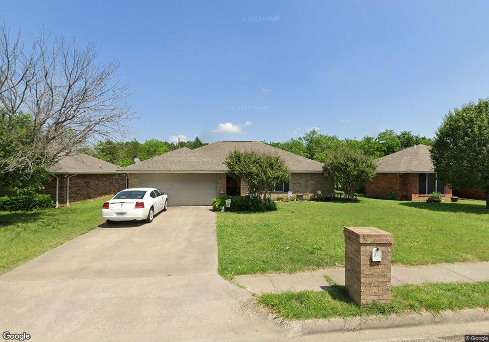 706 Park Place, Whitesboro, TX 76273 - photo 1