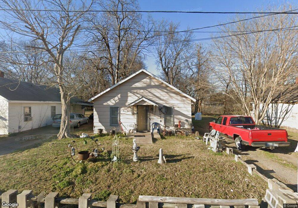 417 Riley St, New Madrid, MO 63869 - photo 1