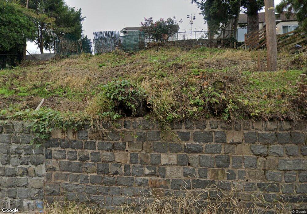 516 5th St, Carlstadt, NJ 07072 - photo 1