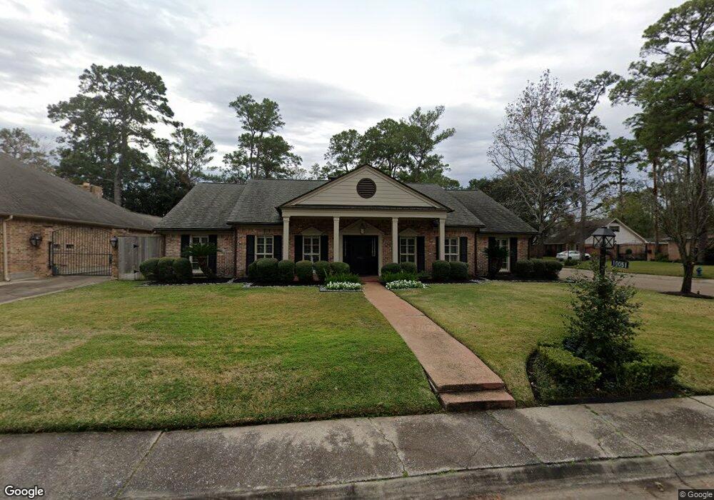 10051 Lynbrook Dr, Houston, TX 77042 - photo 1