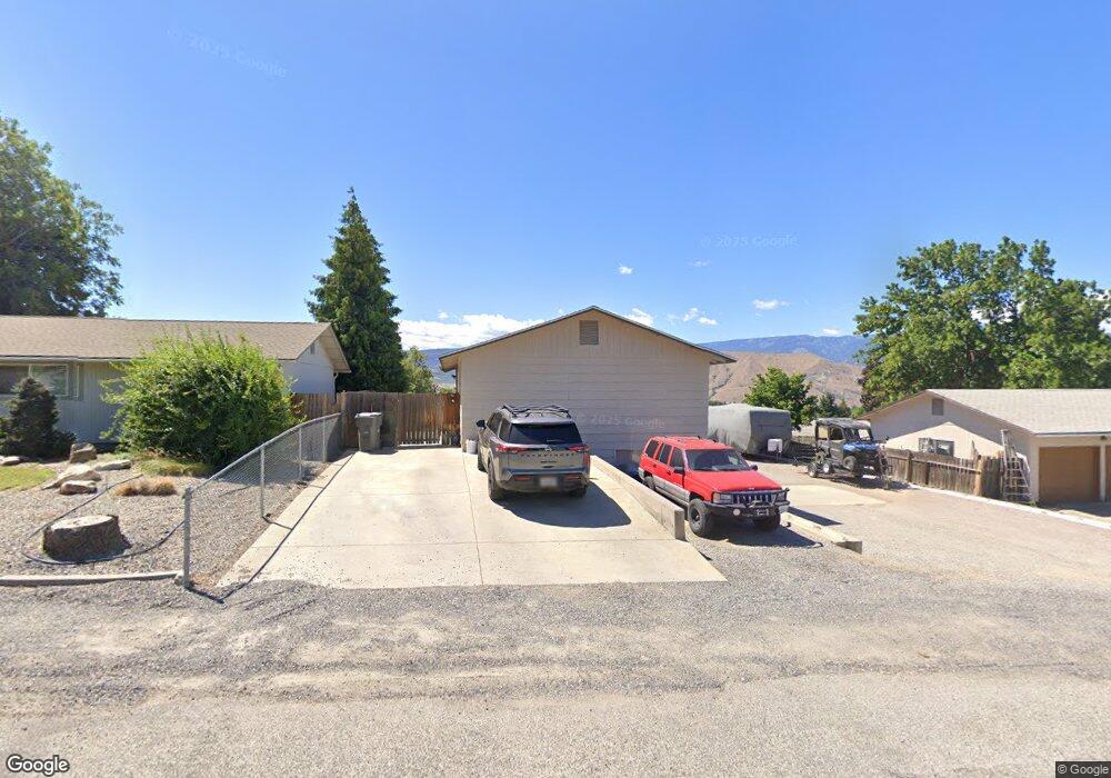 1726 7th St NE, East Wenatchee, WA 98802 - photo 1